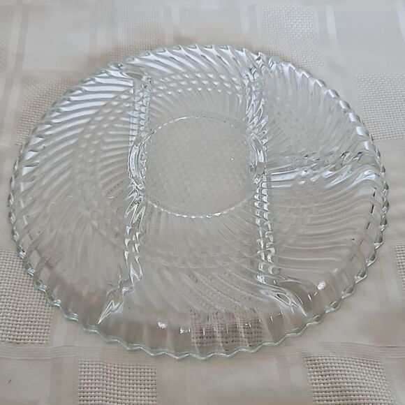 Clear Glass Divided Snack Serving Tray 10"-10" - Picture 3 of 16